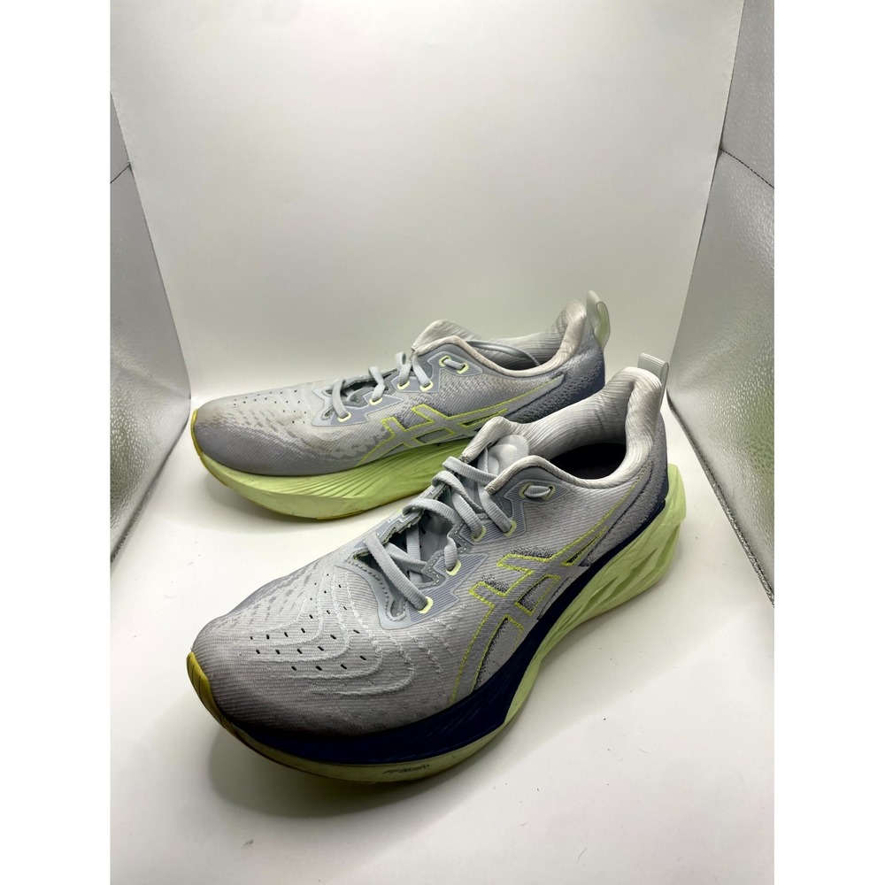 Asics Novablast 4 1011B693 Mens 9 Sneaker Cool Gray Blue Expanse Running Shoes